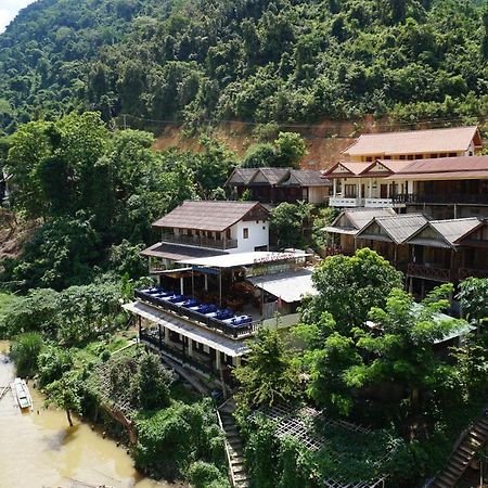 Sunrise Bungalow Hotel Nong Khiaw Exterior photo