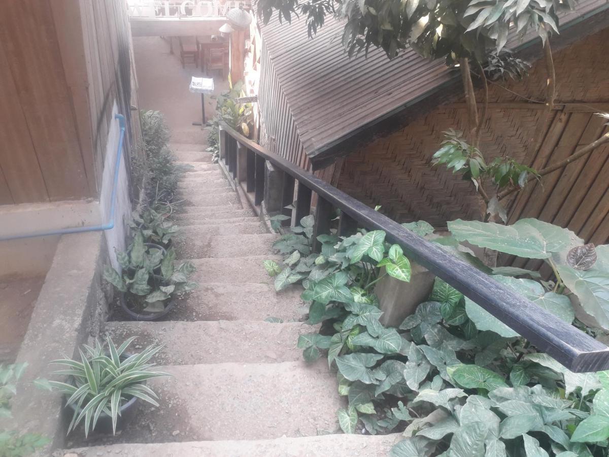 Sunrise Bungalow Hotel Nong Khiaw Exterior photo