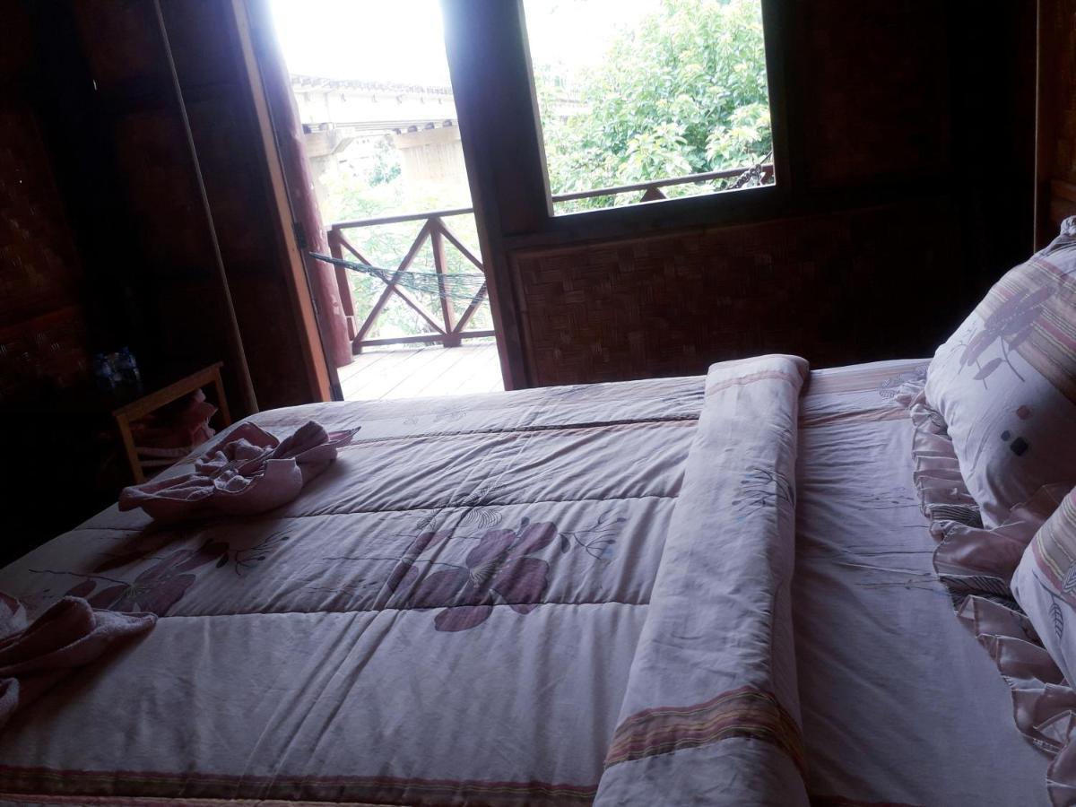 Sunrise Bungalow Hotel Nong Khiaw Exterior photo